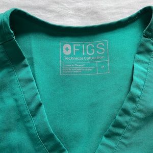 Figs Casma scrub tops Hunter Green (2)